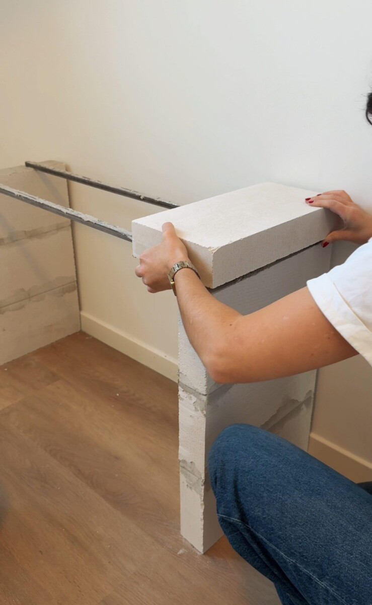 B&eacute;ton cellulaire salle installation