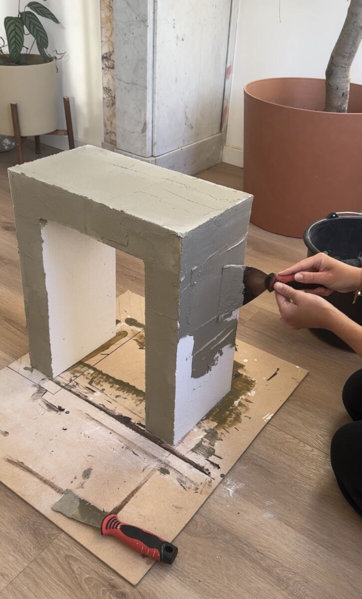 B&eacute;ton cellulaire salle installation